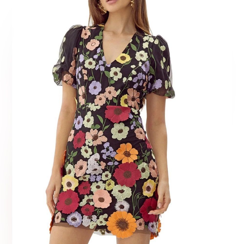 Adelyn Rae Floral Print Flower V-neck Puff Sleeve Dress Dress(Size Small)